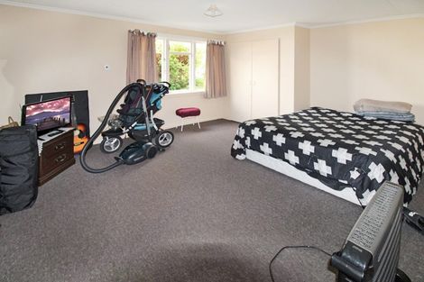 Photo of property in 1 Gertrude Street, Dannevirke, 4930