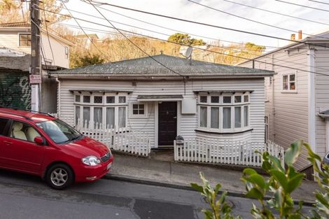 Photo of property in 22 Devon Street, Aro Valley, Wellington, 6021