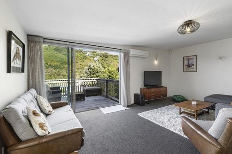 Photo of property in 3 Fore Street, Kaiwharawhara, Wellington, 6035