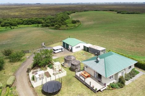 Photo of property in 776 Island Block Road, Island Block, Te Kauwhata, 3782