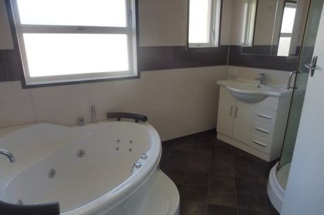 Photo of property in 19 Samuel Place, Queenwood, Hamilton, 3210