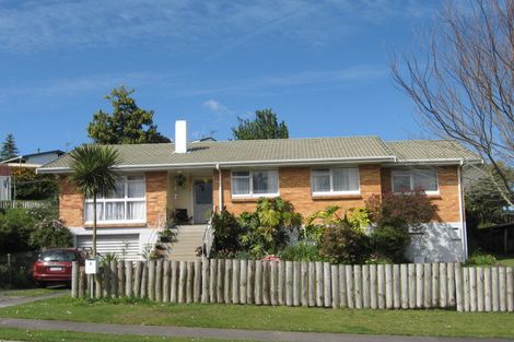 Photo of property in 7 Dunton Drive, Welcome Bay, Tauranga, 3112