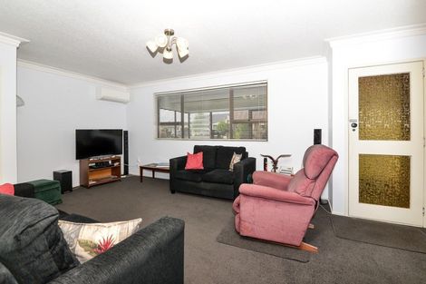 Photo of property in 12 Amber Lane, Melville, Hamilton, 3206