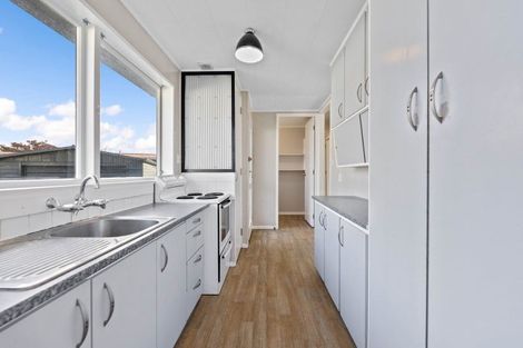 Photo of property in 16 Te Takinga Street, Turangi, 3334