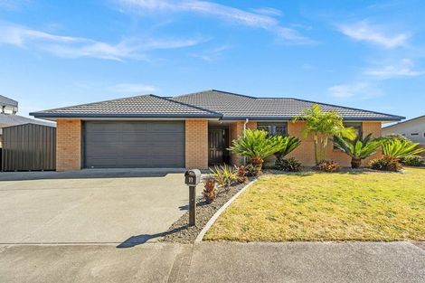 Photo of property in 11 Kihi Place, Ruakaka, 0116