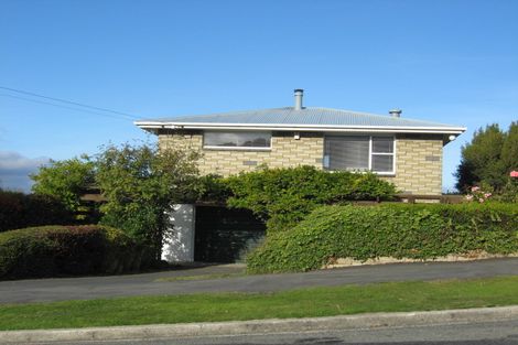 Photo of property in 121 Easther Crescent, Kew, Dunedin, 9012
