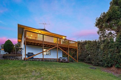 Photo of property in 31 Pipitea Place, Massey, Auckland, 0614