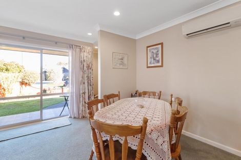 Photo of property in 16 Burr Street, Cambridge, 3434