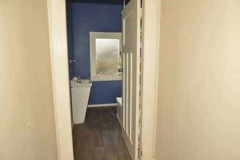 Photo of property in 15 Hall Street, Foxton, 4814