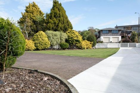 Photo of property in 11 Julian Place, Westown, New Plymouth, 4310