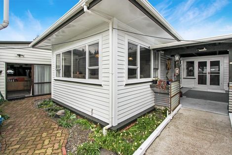 Photo of property in 26 Russell Road, Fairy Springs, Rotorua, 3015
