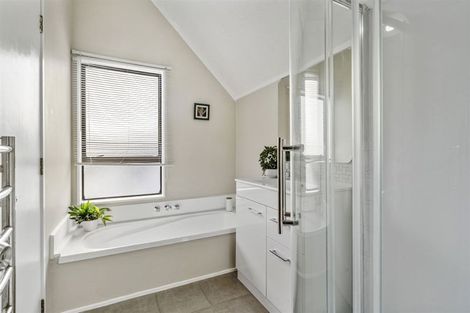 Photo of property in 7137/135 Manuka Road, Bayview, Auckland, 0629