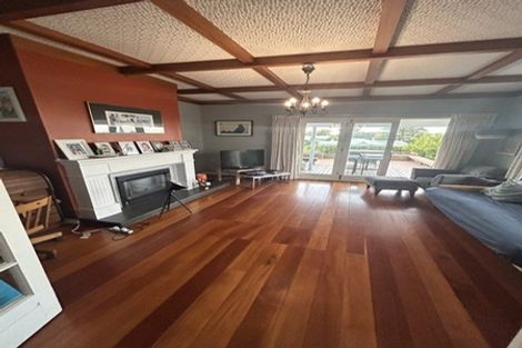 Photo of property in 4 Cobden Lane, Bluff Hill, Napier, 4110