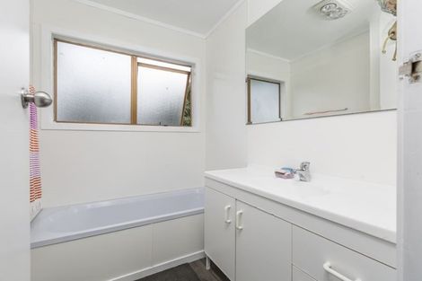 Photo of property in 7 Malte Brun Place, Papatoetoe, Auckland, 2025