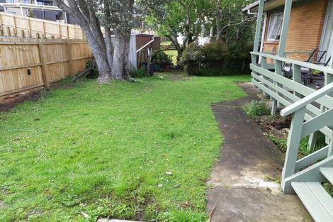 Photo of property in 2/31 Halver Road, Hillpark, Auckland, 2102