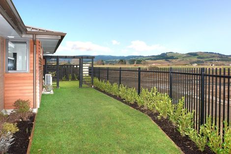 Photo of property in 23 Glengarry Road, Glen Eden, Auckland, 0602