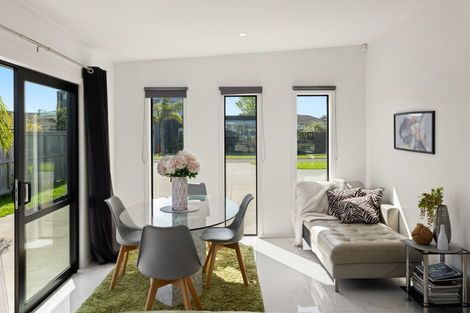 Photo of property in 11 Mermaid Place, Whitianga, 3510