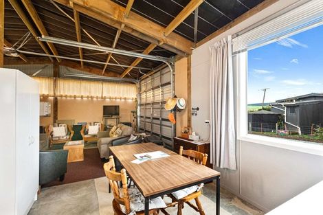 Photo of property in 9 Cleadon Street, Waikaia, 9778