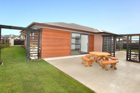 Photo of property in 23 Glengarry Road, Glen Eden, Auckland, 0602