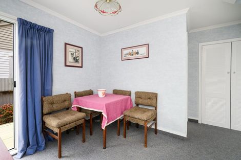 Photo of property in 42 Ihle Street, Terrace End, Palmerston North, 4410