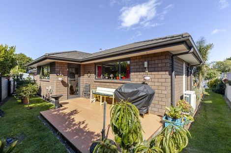 Photo of property in 7d Hinau Street, Inglewood, 4330