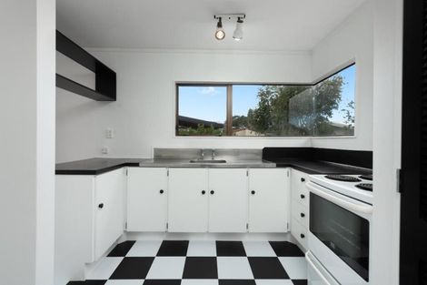 Photo of property in 13b Pokapu Place, Bethlehem, Tauranga, 3110