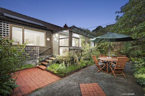 Photo of property in 8 Burma Road, Khandallah, Wellington, 6035