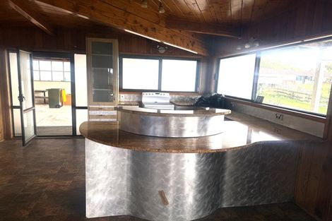 Photo of property in 386 Henderson Valley Road, Henderson Valley, Auckland, 0612