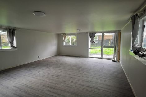 Photo of property in 35 Nile Road, Kelston, Auckland, 0602