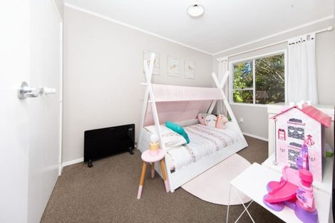 Photo of property in 1/252 Birkdale Road, Birkdale, Auckland, 0626