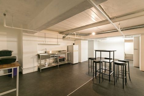 Photo of property in Stadium Garden Flats, 314/107 Thorndon Quay, Pipitea, Wellington, 6011