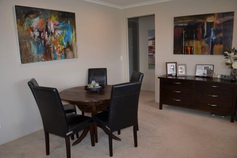 Photo of property in 16 Rochfort Crescent, Pyes Pa, Tauranga, 3112