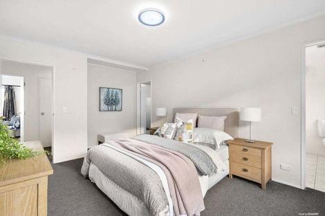 Photo of property in 1/11 Keswick Close, Northpark, Auckland, 2013