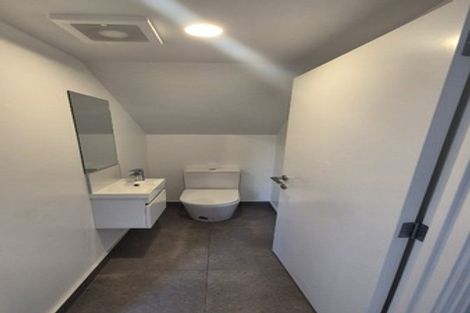 Photo of property in 16 Cessna Crescent, Mangere, Auckland, 2022