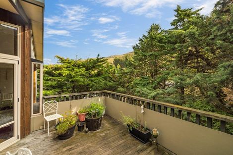 Photo of property in 15 Harmans Road, Lyttelton, 8082