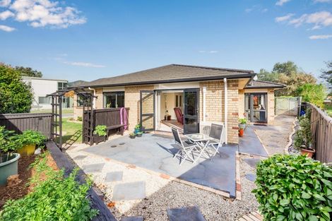 Photo of property in 3 Cabernet Close, Paraparaumu, 5032