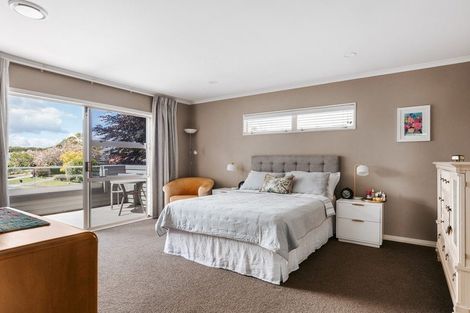 Photo of property in 23 Links View Drive, Omokoroa, 3114