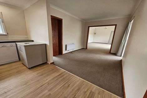 Photo of property in 11 Grimseys Road, Redwood, Christchurch, 8051