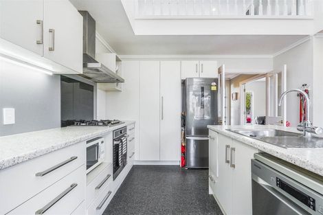 Photo of property in 51 Nielsen Gardens, Rototuna, Hamilton, 3210