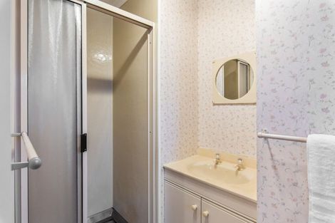 Photo of property in 82 Kapanui Road, Waikanae, 5036