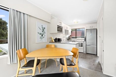 Photo of property in 1/20 Gladys Avenue, Glenfield, Auckland, 0629