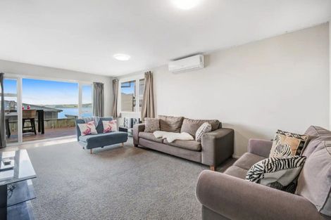 Photo of property in 805 Whangaparaoa Road, Manly, Whangaparaoa, 0930