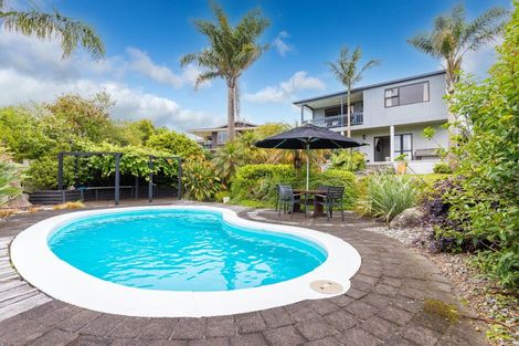 Photo of property in 27 Russleigh Drive, Dinsdale, Hamilton, 3204