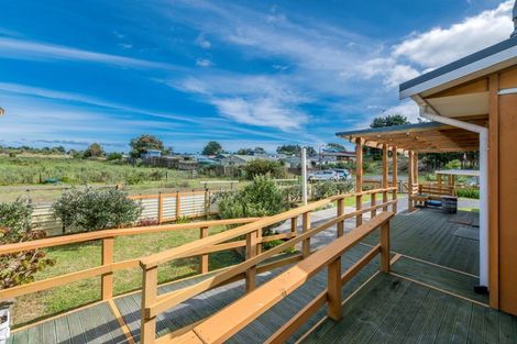 Photo of property in 2 Barclay Grove, Hokio Beach, Levin, 5571