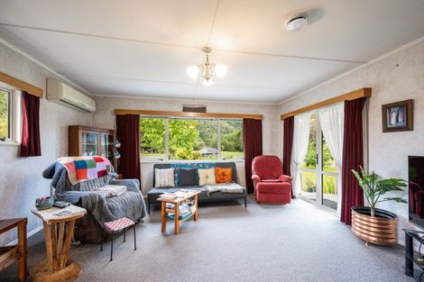 Photo of property in 153 Fairfax Street, Murchison, 7007