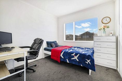 Photo of property in 2 Harore Road, Takanini, 2112