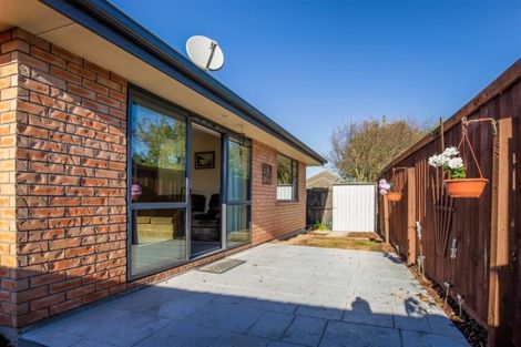 Photo of property in 4/123 Sawyers Arms Road, Northcote, Christchurch, 8052