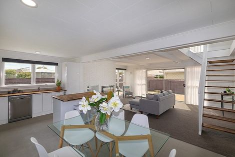 Photo of property in 374 Halswell Road, Halswell, Christchurch, 8025