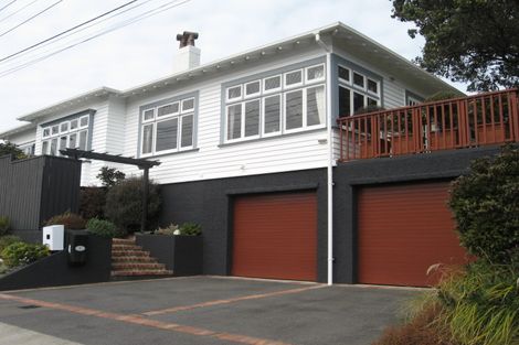 Photo of property in 1 Donald Crescent, Karori, Wellington, 6012