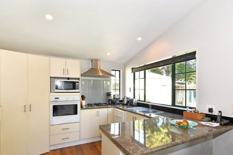 Photo of property in 15 Bird Lane, Wakefield, 7025